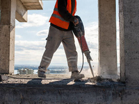 //inrorwxhlmrplk5p.ldycdn.com/cloud/piBpnKplliSRoloqlpnkkm/4-Power-Tools-for-Demolition-Work.jpg