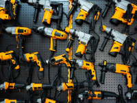 //inrorwxhlmrplk5p.ldycdn.com/cloud/pnBpnKplliSRolqqokkikp/12-Essential-Tool-Kits-for-Contractors-and-Builders.jpg