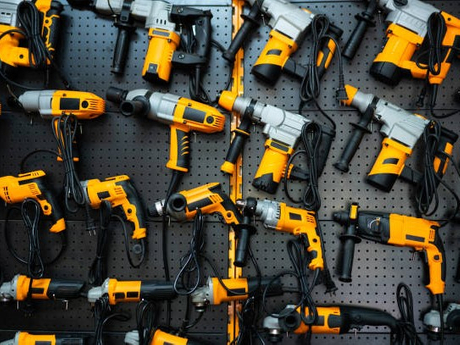 12 Essential Tool Kits for Contractors and Builders.jpg
