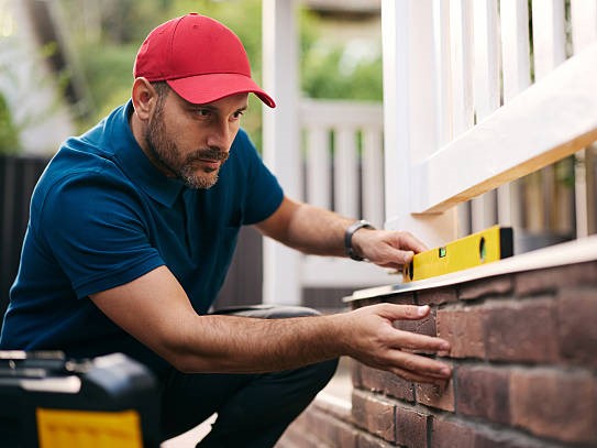 How to Use Laser Levels for Accurate Building Layout